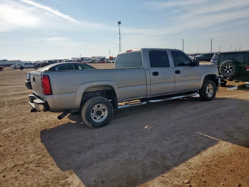 Photo 3 from auction – 2004 CHEVROLET SILVERADO with VIN 1GCHK33264F203747
