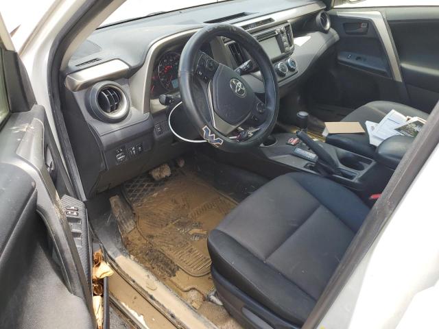 Photo 8 from auction – 2015 TOYOTA RAV4 LE with VIN JTMBFREV4FJ042688