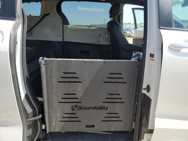 Photo 11 from auction – 2021 TOYOTA SIENNA LIM with VIN 5TDERKEC1MS003969