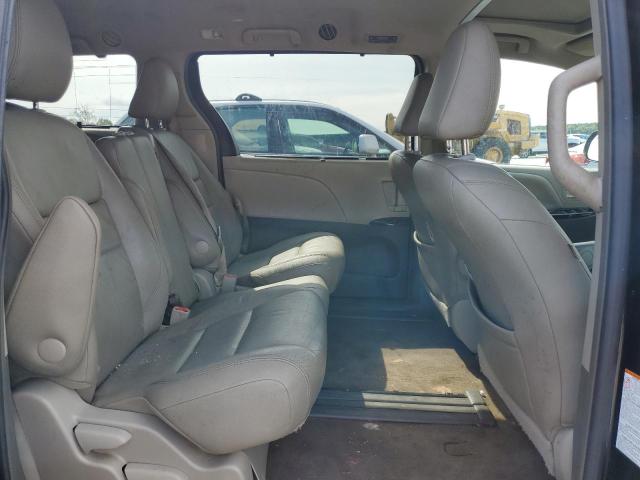 Photo 11 from auction – 2016 TOYOTA SIENNA XLE with VIN 5TDYK3DC2GS764913