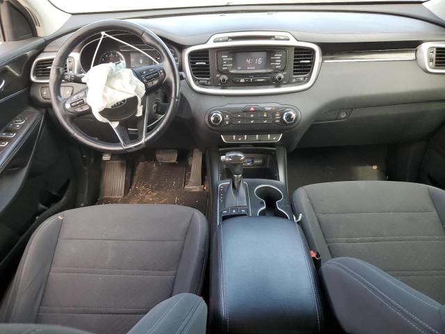 Photo 8 from auction – 2016 KIA SORENTO LX with VIN 5XYPGDA32GG154692