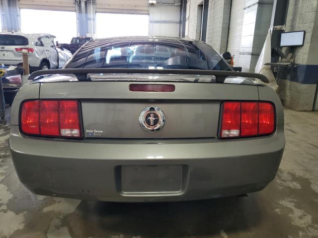 Photo 6 from auction – 2005 FORD MUSTANG with VIN 1ZVHT80N155178852