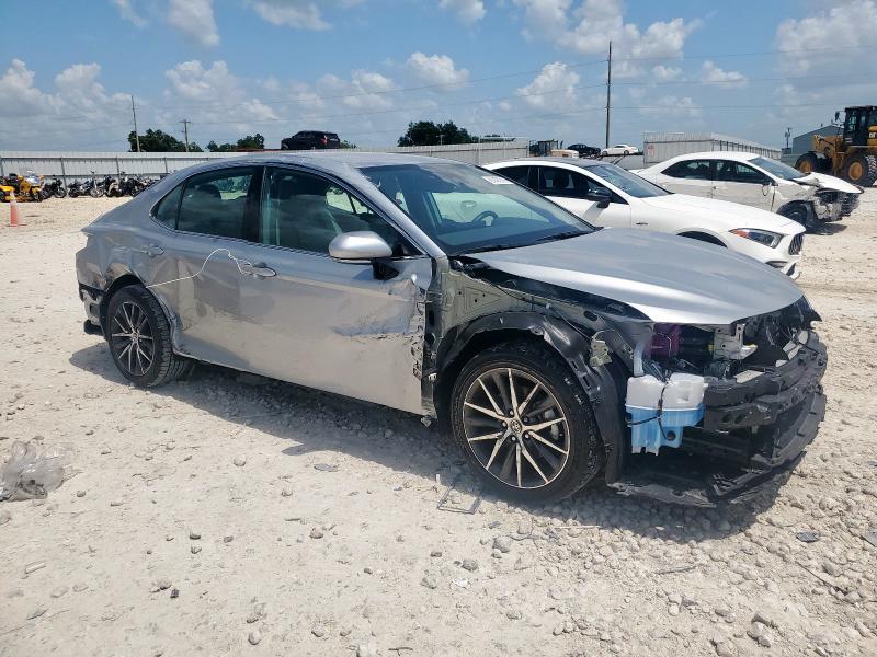 Photo 4 from auction – 2023 TOYOTA CAMRY XLE with VIN 4T1F31AK2PU608138