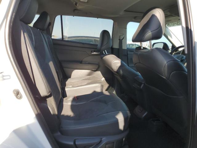 Photo 11 from auction – 2024 TOYOTA HIGHLANDER with VIN 5TDKARAH5RS536693