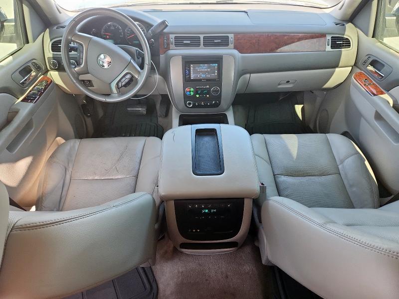 Photo 8 from auction – 2011 GMC YUKON with VIN 1GKS2CE02BR109155