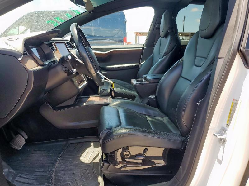 Photo 7 from auction – 2016 TESLA MODEL X with VIN 5YJXCBE25GF027136
