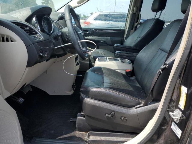 Photo 7 from auction – 2016 CHRYSLER TOWN & COU with VIN 2C4RC1CG9GR305994