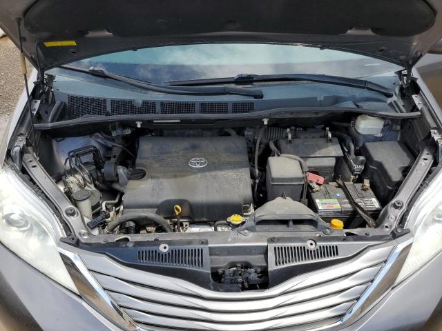 Photo 12 from auction – 2011 TOYOTA SIENNA XLE with VIN 5TDYK3DC2BS101687