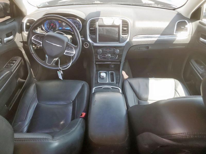 Photo 8 from auction – 2017 CHRYSLER 300 LIMITE with VIN 2C3CCARG4HH534267