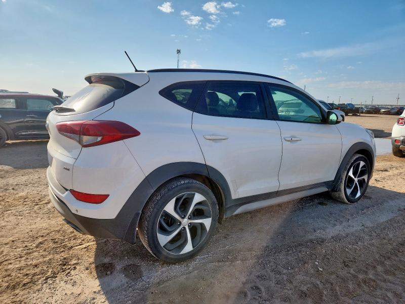 Photo 3 from auction – 2017 HYUNDAI TUCSON LIM with VIN KM8J3CA27HU566508