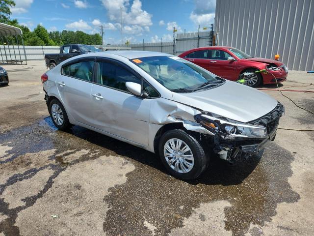 Photo 4 from auction – 2017 KIA FORTE LX with VIN 3KPFK4A70HE098246