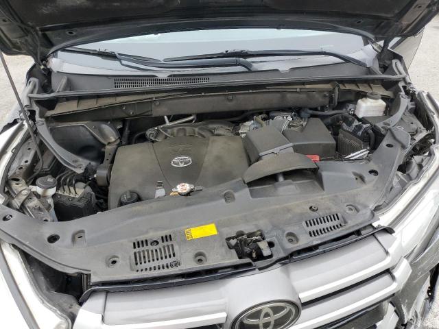 Photo 12 from auction – 2019 TOYOTA HIGHLANDER with VIN 5TDBZRFH4KS973172