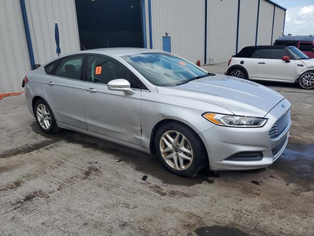 Photo 4 from auction – 2016 FORD FUSION SE with VIN 3FA6P0H72GR324154