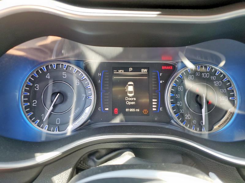 Photo 9 from auction – 2015 CHRYSLER 200 with VIN 1C3CCCAG0FN727351