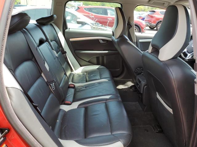 Photo 11 from auction – 2010 VOLVO V70 3.2 with VIN YV1960BW8A1120707