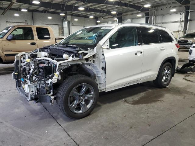 TOYOTA HIGHLANDER 2018 with VIN 5TDDZRFH1JS818134 - Photo from auction