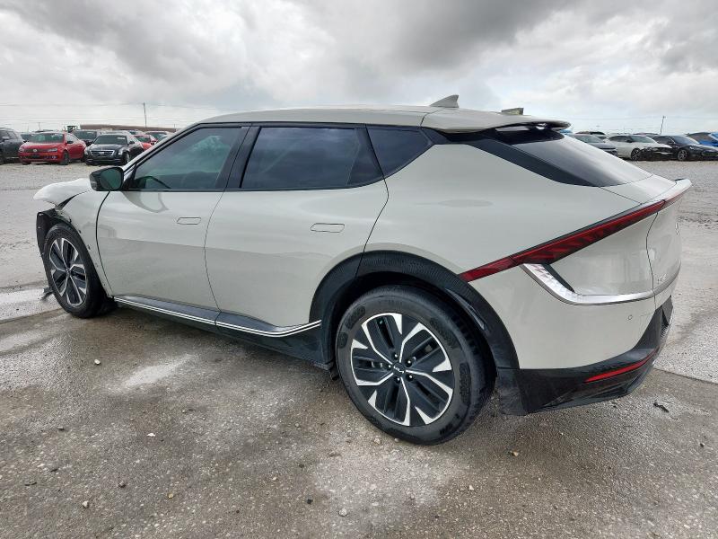 Photo 2 from auction – 2023 KIA EV6 LIGHT with VIN KNDC34LA2P5091169