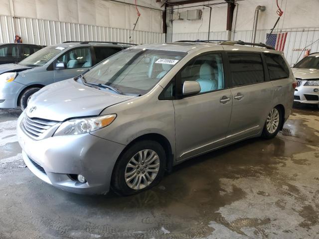 TOYOTA SIENNA XLE 2015 with VIN 5TDYK3DC6FS685520 - Photo from auction