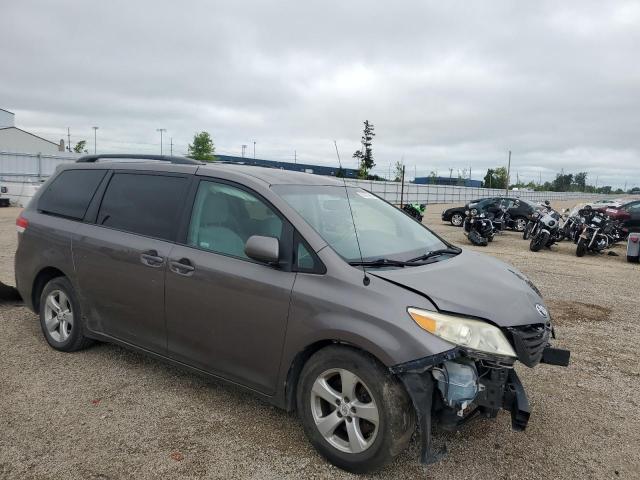 Photo 4 from auction – 2011 TOYOTA SIENNA LE with VIN 5TDKK3DC5BS031639