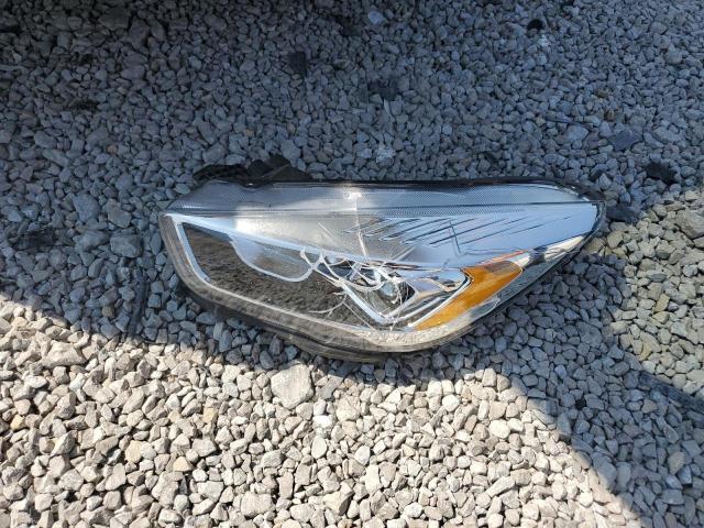 Photo 13 from auction – 2017 FORD ESCAPE SE with VIN 1FMCU9GD1HUD38019