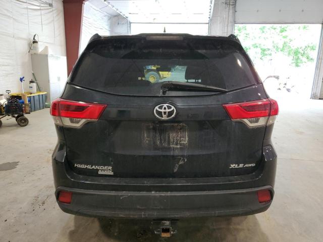 Photo 6 from auction – 2018 TOYOTA HIGHLANDER with VIN 5TDJZRFH7JS880771