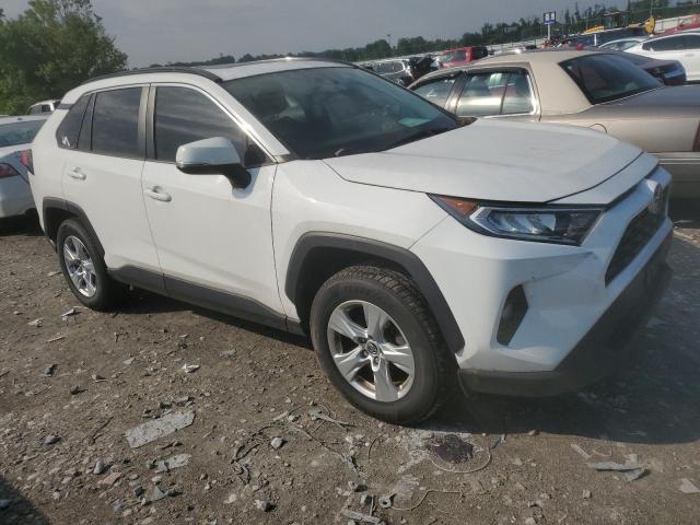 Фото 4 с аукциона – 2019 TOYOTA RAV4 XLE с VIN JTMP1RFV3KD020337