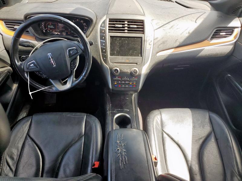 Photo 8 from auction – 2017 LINCOLN MKC RESERV with VIN 5LMCJ3D94HUL52306