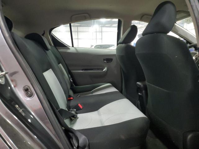 Photo 11 from auction – 2013 TOYOTA PRIUS C with VIN JTDKDTB38D1040431