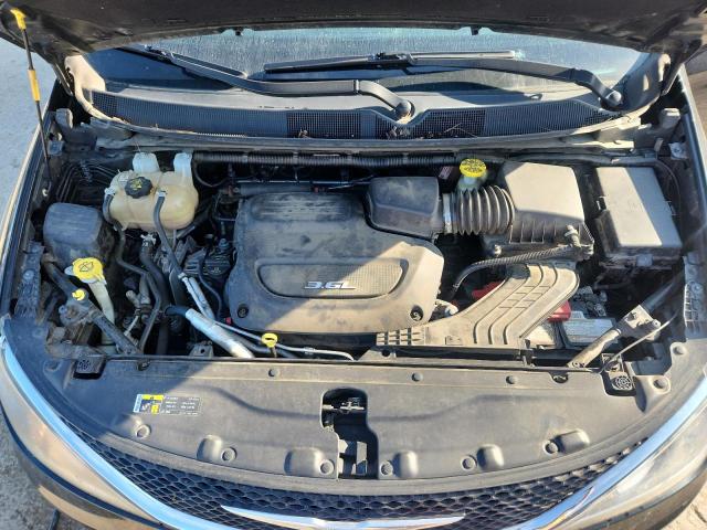 Photo 12 from auction – 2017 CHRYSLER PACIFICA T with VIN 2C4RC1EG7HR708757