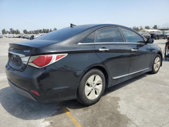 Photo 3 from auction – 2013 HYUNDAI SONATA HYB with VIN KMHEC4A43DA071937