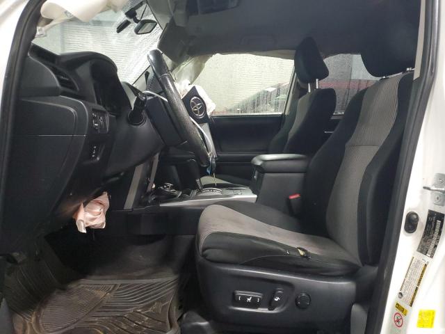 Photo 7 from auction – 2014 TOYOTA 4RUNNER SR with VIN JTEBU5JR5E5184669