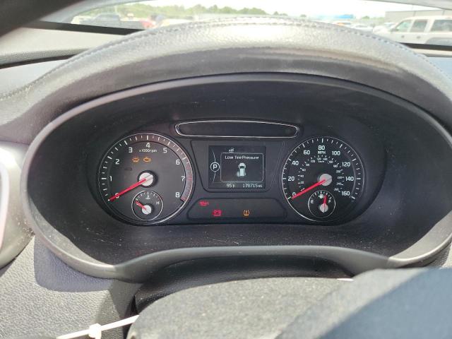 Photo 9 from auction – 2016 KIA SORENTO with VIN 5XYPG4A35GG139197