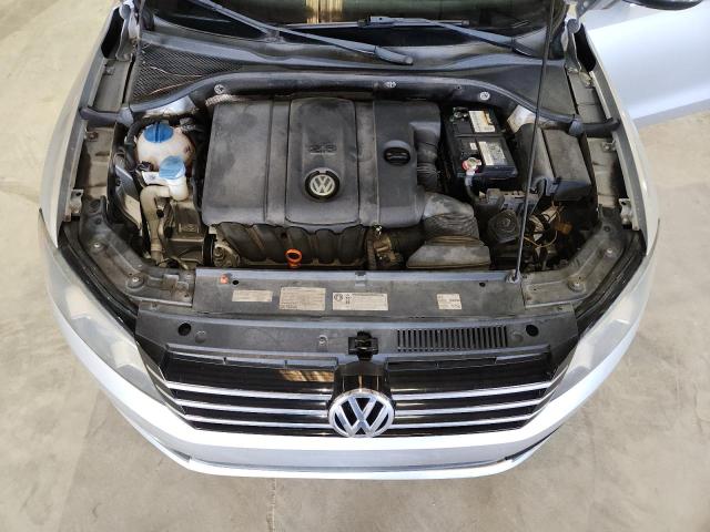 Photo 11 from auction – 2012 VOLKSWAGEN PASSAT SE with VIN 1VWBP7A3XCC028491