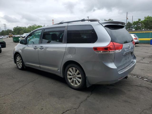 Photo 2 from auction – 2012 TOYOTA SIENNA XLE with VIN 5TDDK3DC0CS045345