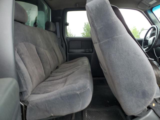 Фото 10 с аукциона – 2001 CHEVROLET SILVERADO с VIN 2GCEK19T011108062