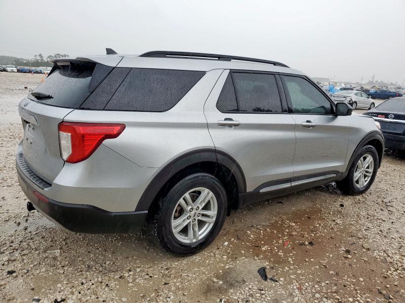 Zdjęcie 3 z aukcji – 2021 FORD EXPLORER X z VIN 1FMSK7DH4MGA81797