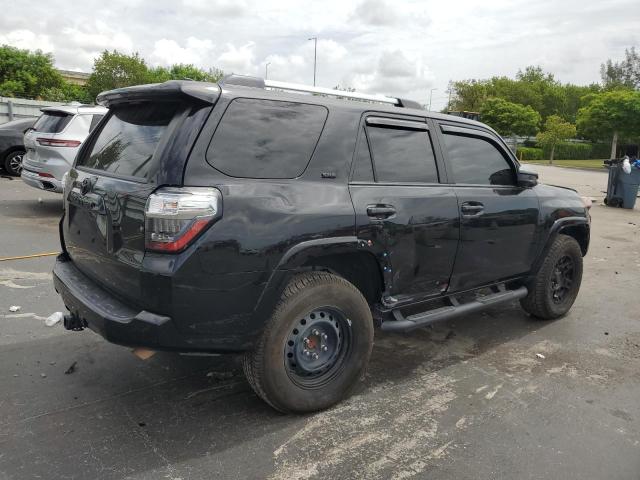 Photo 3 from auction – 2021 TOYOTA 4RUNNER SR with VIN JTEEU5JR1M5237556