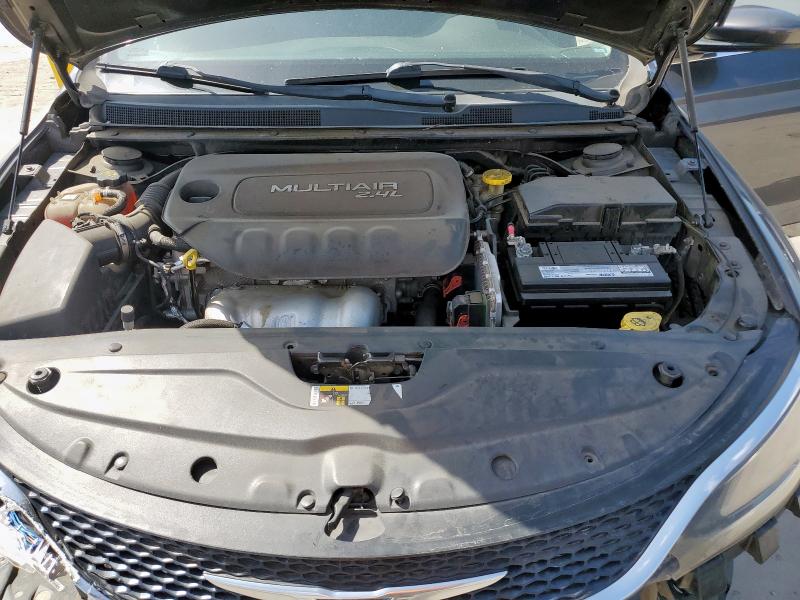 Photo 11 from auction – 2015 CHRYSLER 200 LIMITE with VIN 1C3CCCAB5FN748037