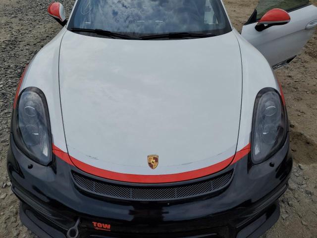 Photo 11 from auction – 2016 PORSCHE CAYMAN GT4 with VIN WP0AC2A81GK192202