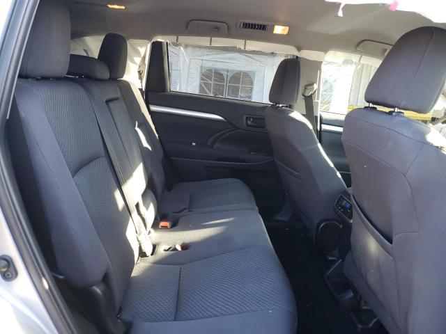 Photo 10 from auction – 2019 TOYOTA HIGHLANDER LE with VIN 5TDBZRFH6KS737347