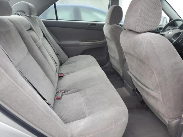 Photo 10 from auction – 2002 TOYOTA CAMRY LE with VIN 4T1BE32K72U572586