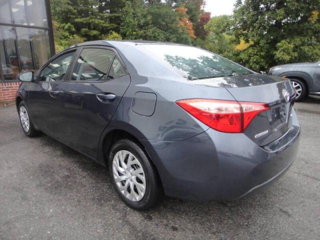 Photo 3 from auction – 2018 TOYOTA COROLLA L with VIN 2T1BURHE1JC042797