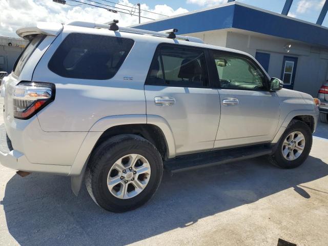 Photo 3 from auction – 2016 TOYOTA 4RUNNER SR with VIN JTEBU5JR7G5369955