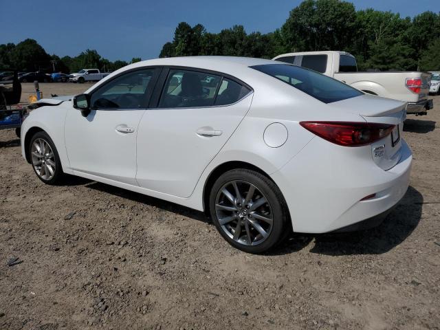 Photo 2 from auction – 2018 MAZDA 3 TOURING with VIN 3MZBN1V32JM202983