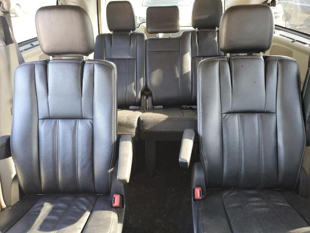 Photo 10 from auction – 2012 CHRYSLER TOWN & COU with VIN 2C4RC1CGXCR339145