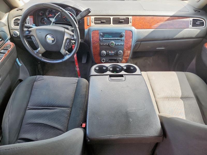 Photo 8 from auction – 2011 CHEVROLET AVALANCHE with VIN 3GNTKEE34BG273570