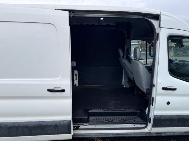 Photo 6 from auction – 2018 FORD TRANSIT T- with VIN 1FTYR2CM6JKB24072