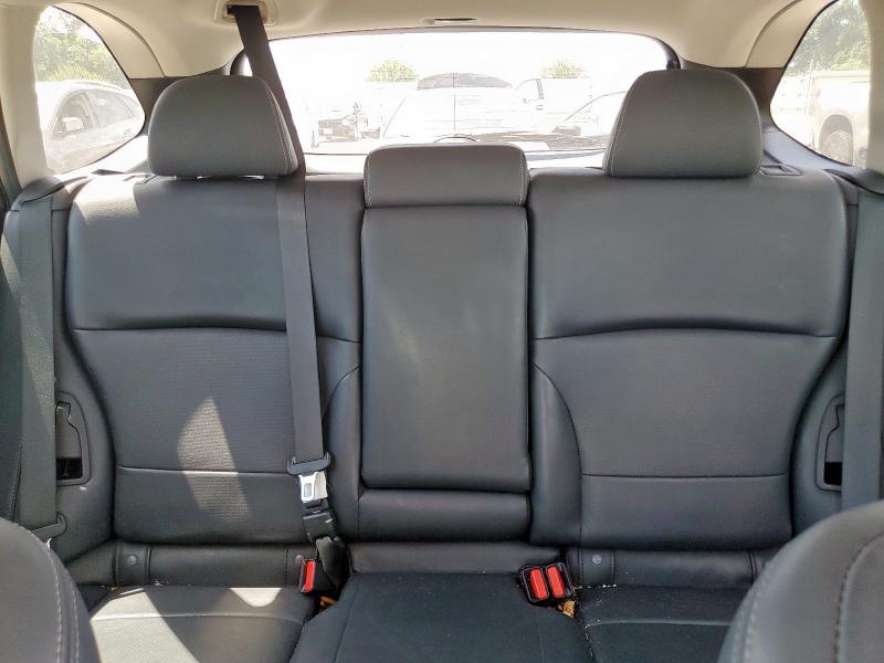 Photo 10 from auction – 2015 SUBARU OUTBACK 3. with VIN 4S4BSENC3F3271172