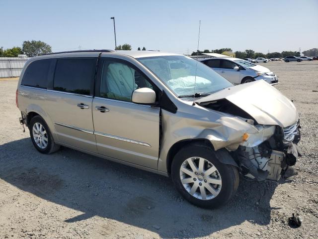 Photo 4 from auction – 2014 CHRYSLER TOWN & COU with VIN 2C4RC1BG1ER115590