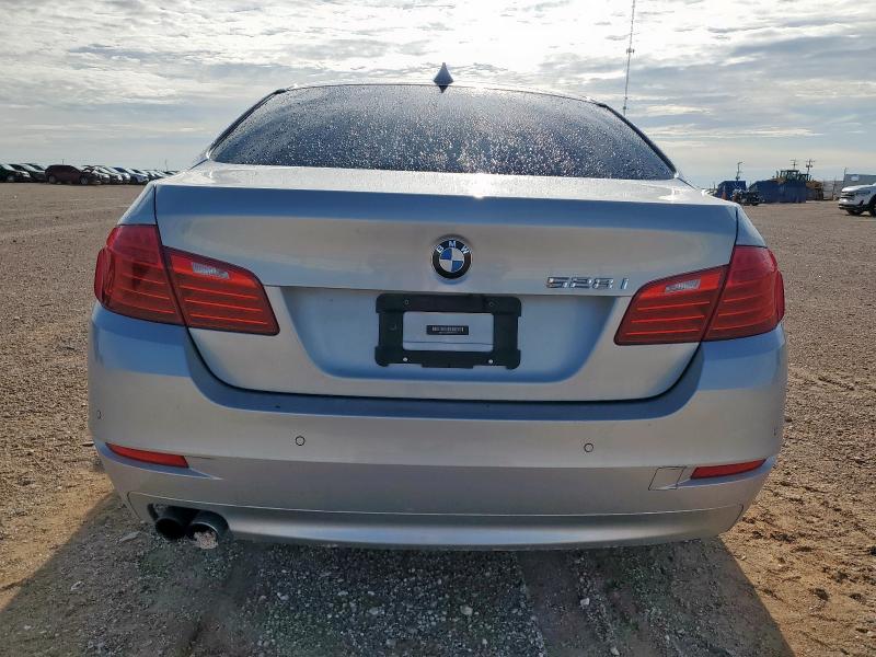 Photo 6 from auction – 2016 BMW 528 I with VIN WBA5A5C53GG352771